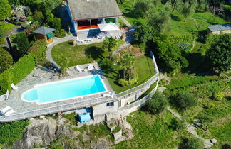 Photo 2 - Maison de 3 chambres à Colico avec piscine privée et jardin