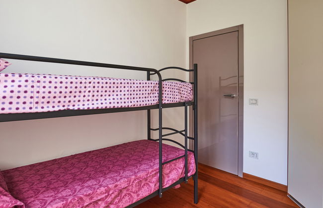 Casa de 4 quartos em Colico com piscina privada e jardim - Foto 23