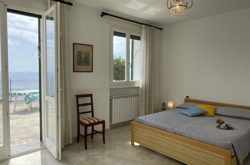 Foto 5 - Appartamento con 1 camera da letto a Imperia con terrazza e vista mare