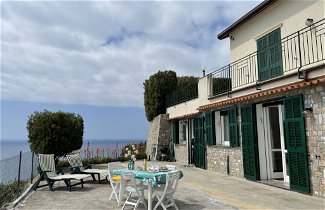 Foto 3 - Apartamento de 1 habitación en Imperia con terraza y vistas al mar