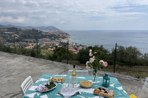 Foto 26 - Appartamento con 1 camera da letto a Imperia con giardino e terrazza