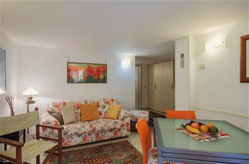 Foto 6 - Apartment mit 1 Schlafzimmer in Viareggio mit garten und blick aufs meer