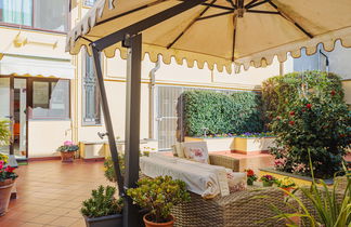 Foto 2 - Appartamento con 1 camera da letto a Viareggio con giardino