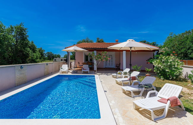 Casa de 4 quartos em Marčana com piscina privada e jardim - Foto 1