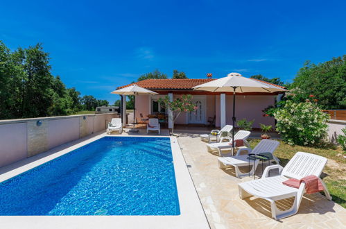 Photo 30 - Maison de 3 chambres à Marčana avec piscine privée et vues à la mer