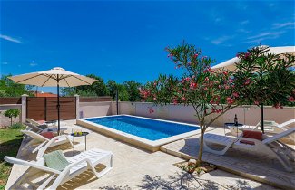 Foto 2 - Casa de 3 quartos em Marčana com piscina privada e vistas do mar