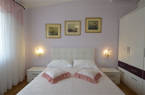 Foto 10 - Appartamento con 1 camera da letto a Vodnjan con giardino