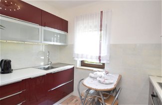 Foto 3 - Apartment mit 1 Schlafzimmer in Vodnjan mit garten