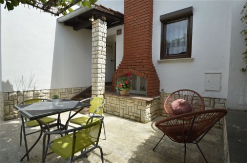 Foto 18 - Apartamento de 1 quarto em Vodnjan com jardim