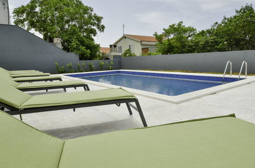 Photo 36 - 5 bedroom Apartment in Novigrad with private pool and sea view