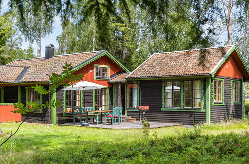 Foto 1 - Casa de 2 habitaciones en Kristinehamn con jardín y terraza