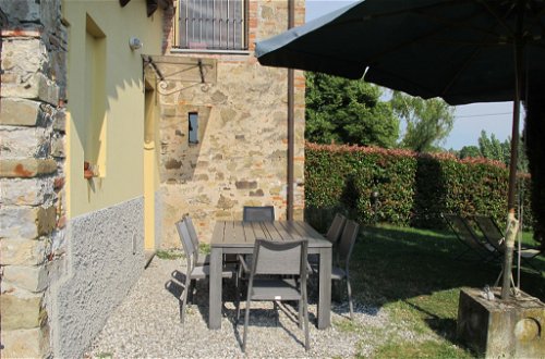 Foto 16 - Casa con 3 camere da letto a Lucca con piscina e giardino