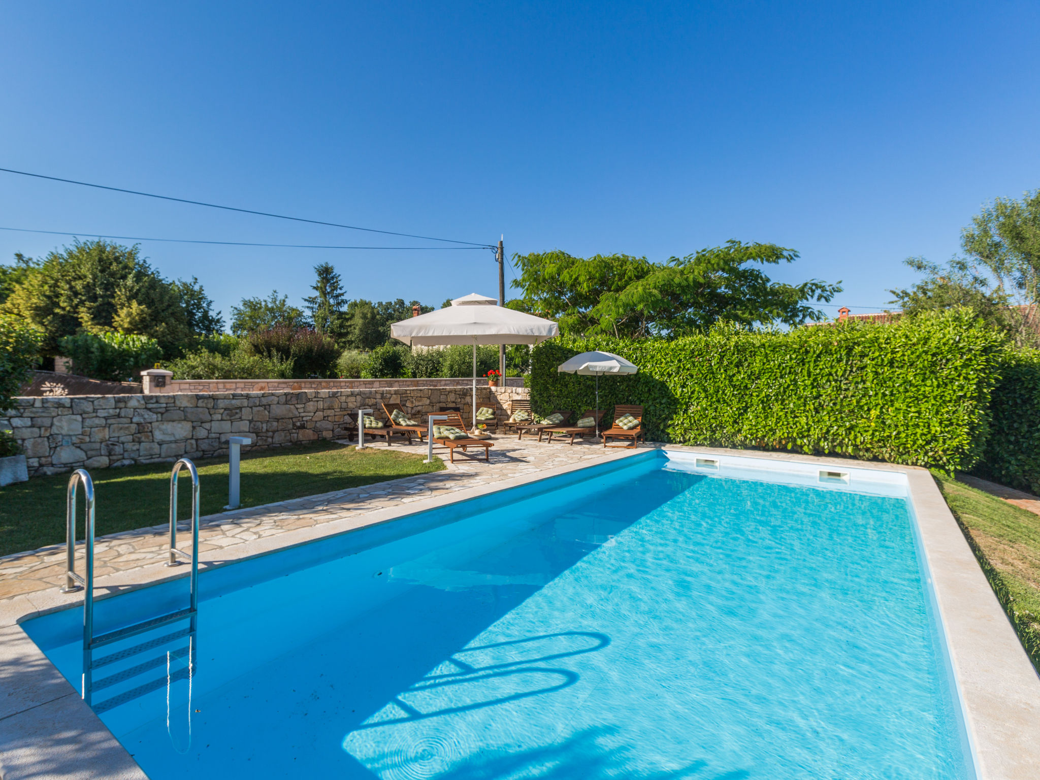 Foto 2 - Casa de 7 quartos em Vižinada com piscina privada e vistas do mar