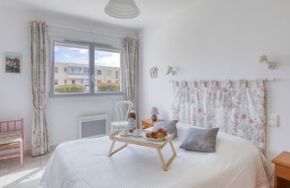 Photo 3 - 2 bedroom Apartment in Six-Fours-les-Plages