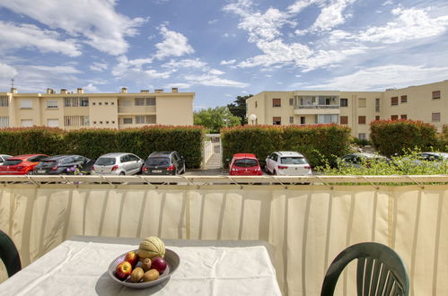 Photo 18 - Appartement de 2 chambres à Six-Fours-les-Plages avec vues à la mer