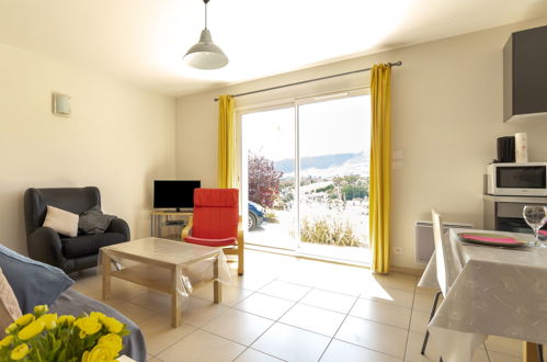 Photo 10 - 3 bedroom House in Sainte-Jalle with private pool and terrace