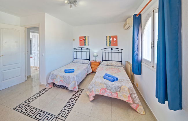 Maison de 8 chambres à Calp avec piscine privée et jardin - Photo 18