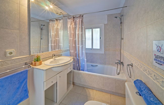 Maison de 8 chambres à Calp avec piscine privée et jardin - Photo 24