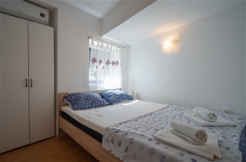 Foto 12 - Casa con 2 camere da letto a Novi Vinodolski con terrazza e vista mare
