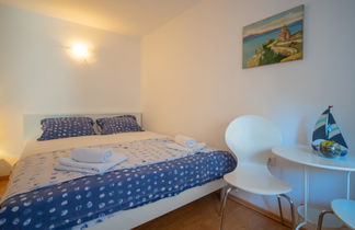 Foto 3 - Casa con 2 camere da letto a Novi Vinodolski con terrazza