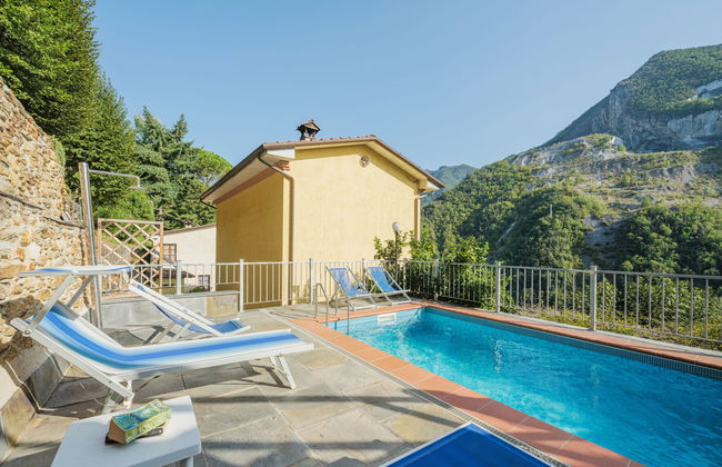Casa de 2 quartos em Seravezza com piscina privada e jardim - Foto 32