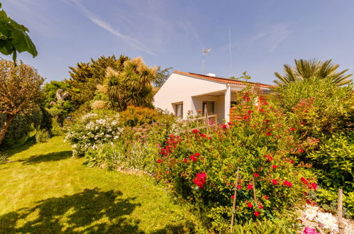 Foto 4 - Casa de 3 quartos em Les Sables-d'Olonne com piscina privada e vistas do mar