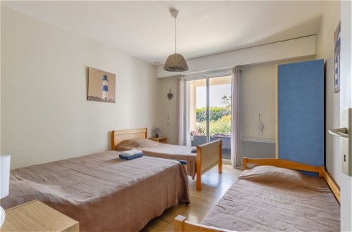 Foto 18 - Casa con 3 camere da letto a Les Sables-d'Olonne con piscina privata e vista mare