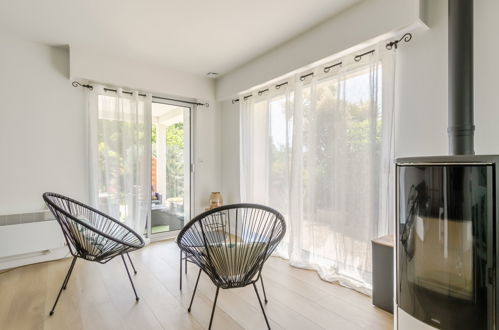 Photo 9 - Maison de 3 chambres à Les Sables-d'Olonne avec piscine privée et vues à la mer