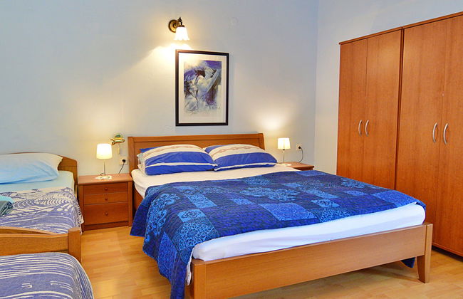 Casa de 1 quarto em Rogoznica com piscina e jardim - Foto 16