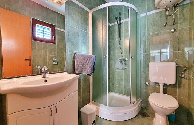 Casa de 1 quarto em Rogoznica com piscina e jardim - Foto 13