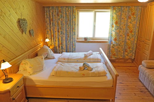 Foto 7 - Appartamento con 3 camere da letto a Sankt Gallenkirch con giardino e vista sulle montagne