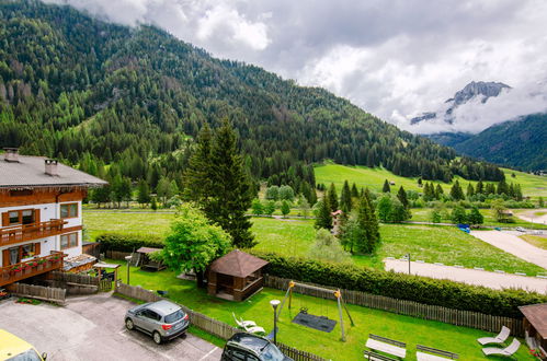 Foto 34 - Appartamento con 2 camere da letto a San Giovanni di Fassa-Sèn Jan con vista sulle montagne