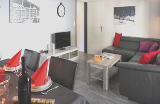 Photo 1 - 2 bedroom Apartment in Davos with garden and mountain view