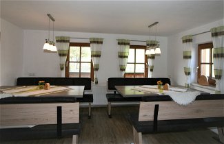 Foto 2 - Appartamento con 6 camere da letto a Hainzenberg con giardino e vista sulle montagne