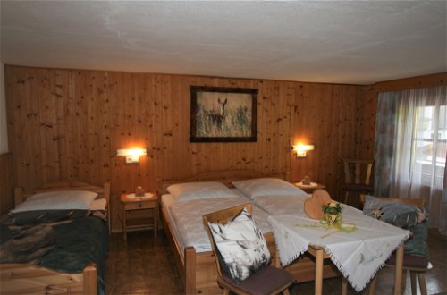Foto 5 - Appartamento con 6 camere da letto a Hainzenberg con giardino e vista sulle montagne