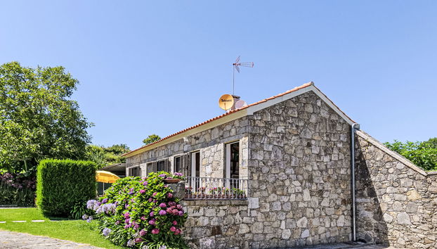 3 bedroom House in Caminha with garden and terrace - Photo 2