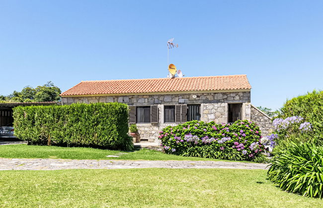 Casa de 3 quartos em Caminha com jardim e terraço - Foto 1