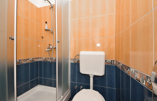 Casa de 5 quartos em Kali com jardim e terraço - Foto 13