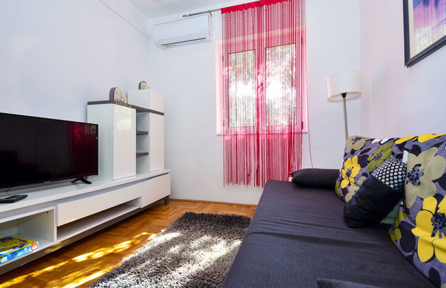 Casa de 5 quartos em Kali com jardim e terraço - Foto 15