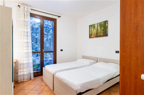 Foto 17 - Apartment mit 2 Schlafzimmern in Bellano mit terrasse und blick auf die berge