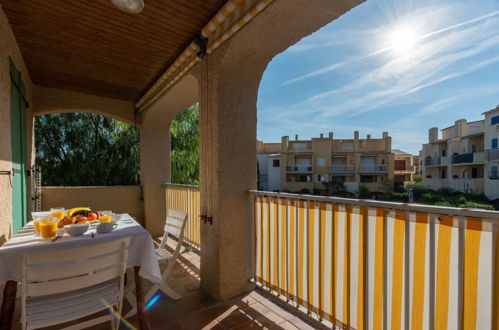 Foto 1 - Apartment mit 2 Schlafzimmern in Cavalaire-sur-Mer mit terrasse