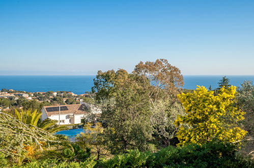 Photo 37 - Maison de 4 chambres à Fréjus avec piscine privée et vues à la mer