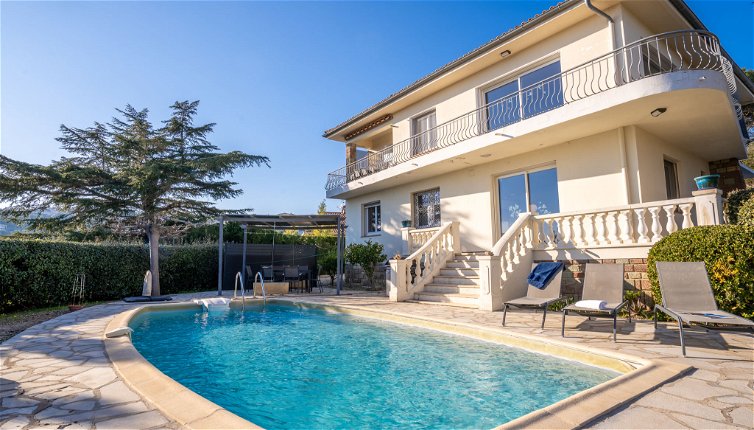 Foto 1 - Casa de 4 quartos em Fréjus com piscina privada e vistas do mar