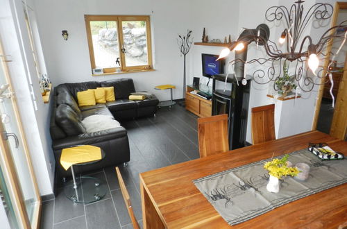 Photo 12 - 4 bedroom Apartment in Zweisimmen