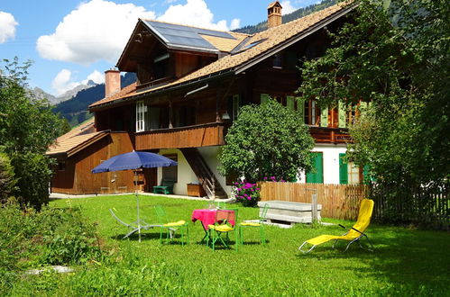 Photo 1 - Appartement de 2 chambres à Lenk avec jardin