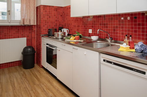 Photo 11 - 4 bedroom Apartment in Sankt Moritz with garden