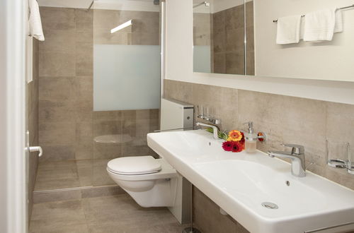 Photo 22 - 4 bedroom Apartment in Sankt Moritz with garden