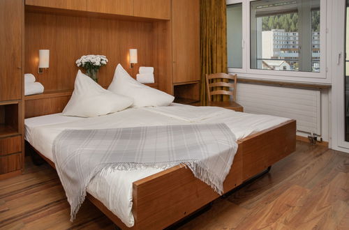 Photo 14 - 4 bedroom Apartment in Sankt Moritz with garden