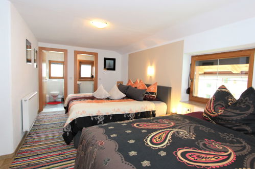 Photo 11 - Appartement de 1 chambre à Aschau im Zillertal avec vues sur la montagne