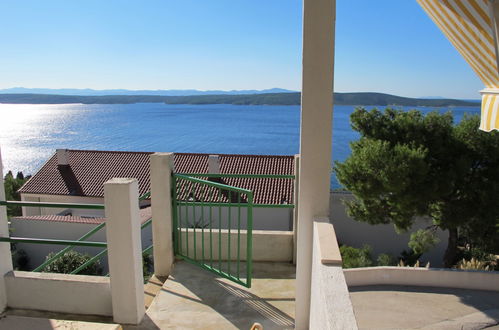 Foto 15 - Apartamento de 1 habitación en Jelsa con terraza y vistas al mar